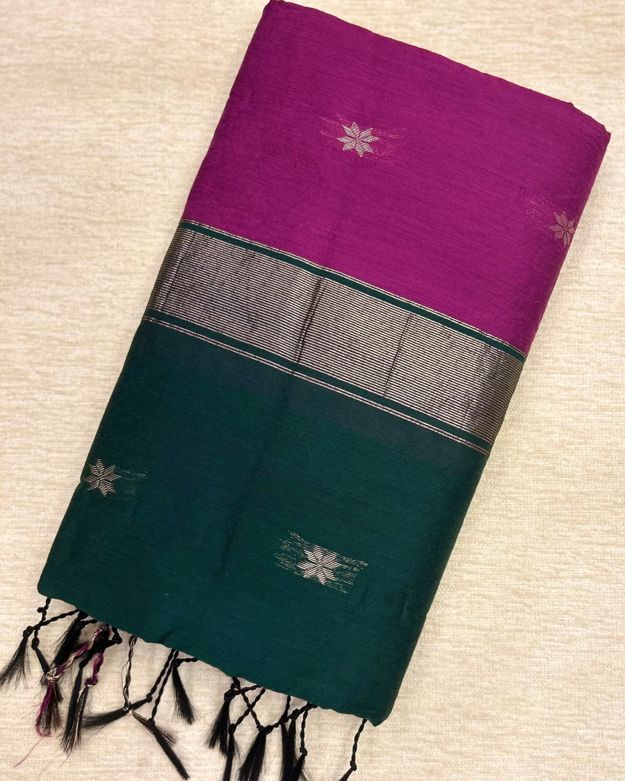 Maheshwari Cotton Saree Magenta and Green with Zari Butta and Border