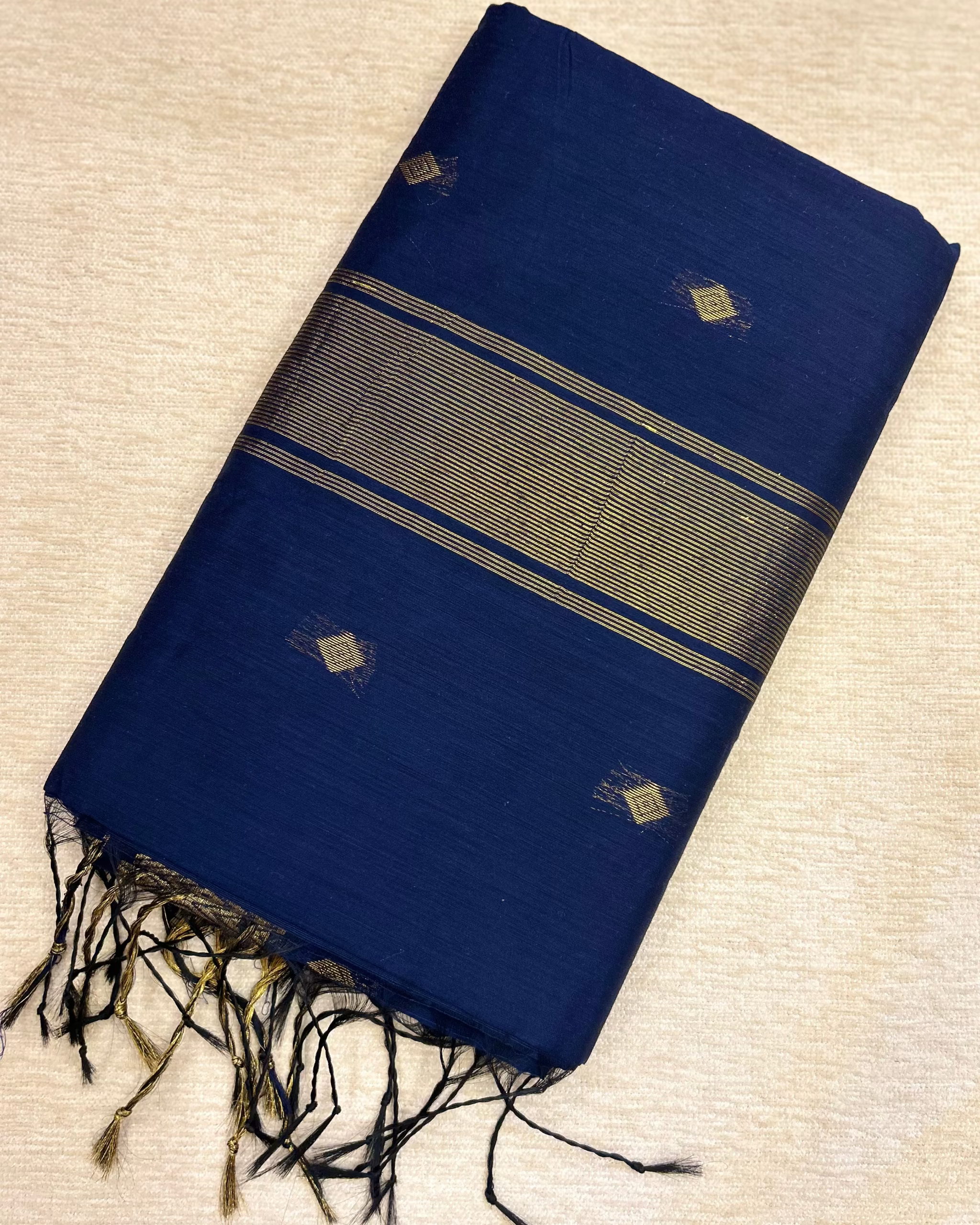 Maheshwari Cotton Saree with Gold Zari Border and Butta
